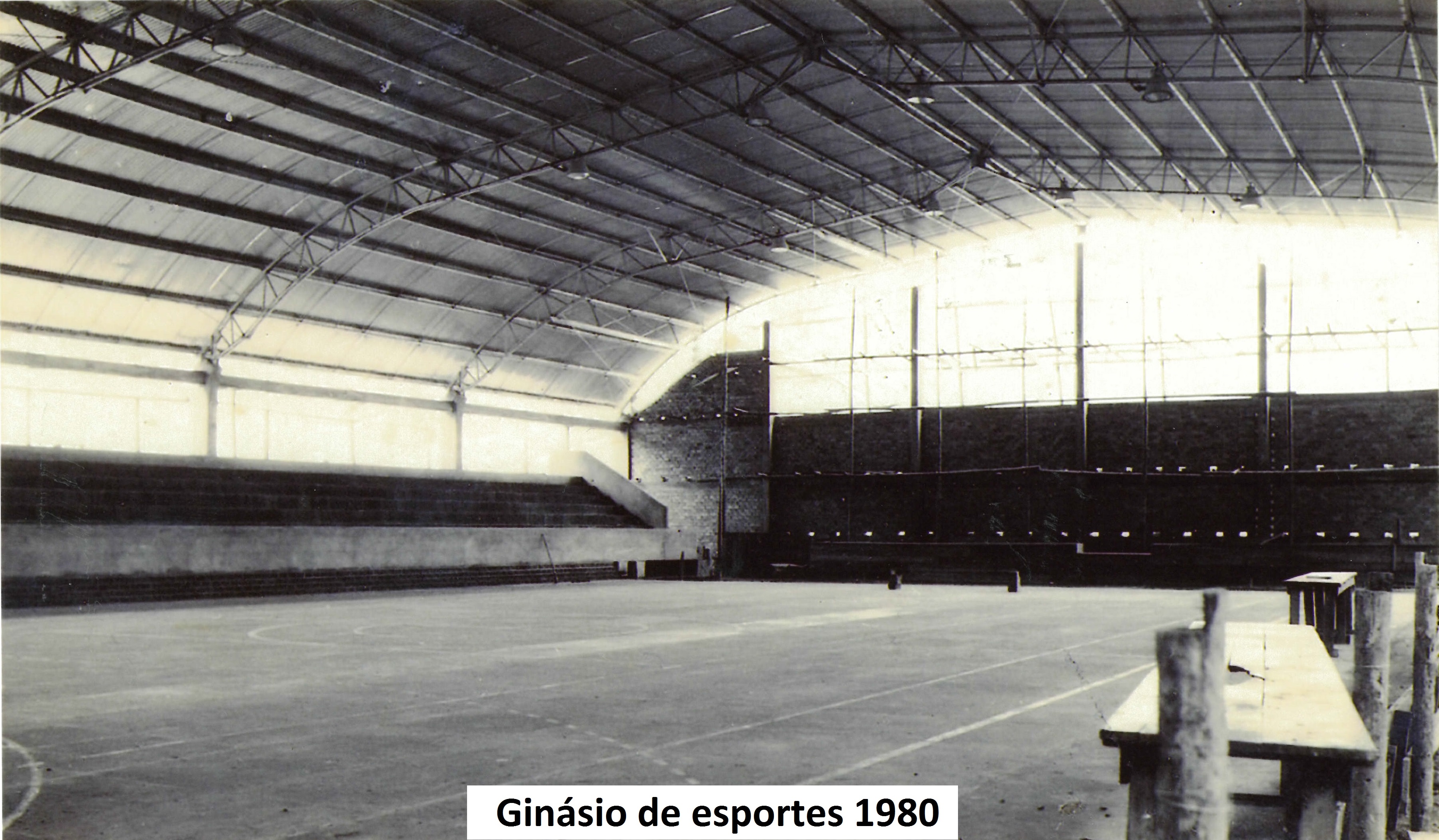 ginasio-1980